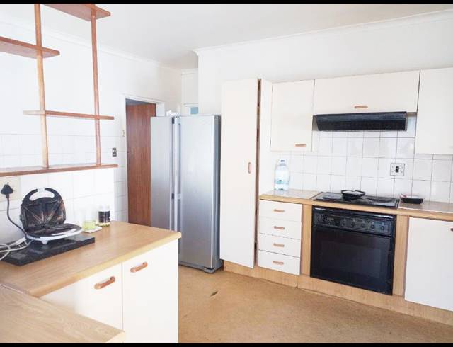 1 BEDROOM HOUSE RENTED IN SUMMERSTRAND